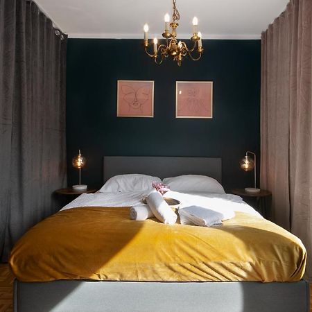 Schickes Boutique-Apartment, Zentral In Messe-& Bahnhofsnaehe, Sehr Ruhig & Gratis Parkplatz - Happystay Клагенфурт Екстериор снимка