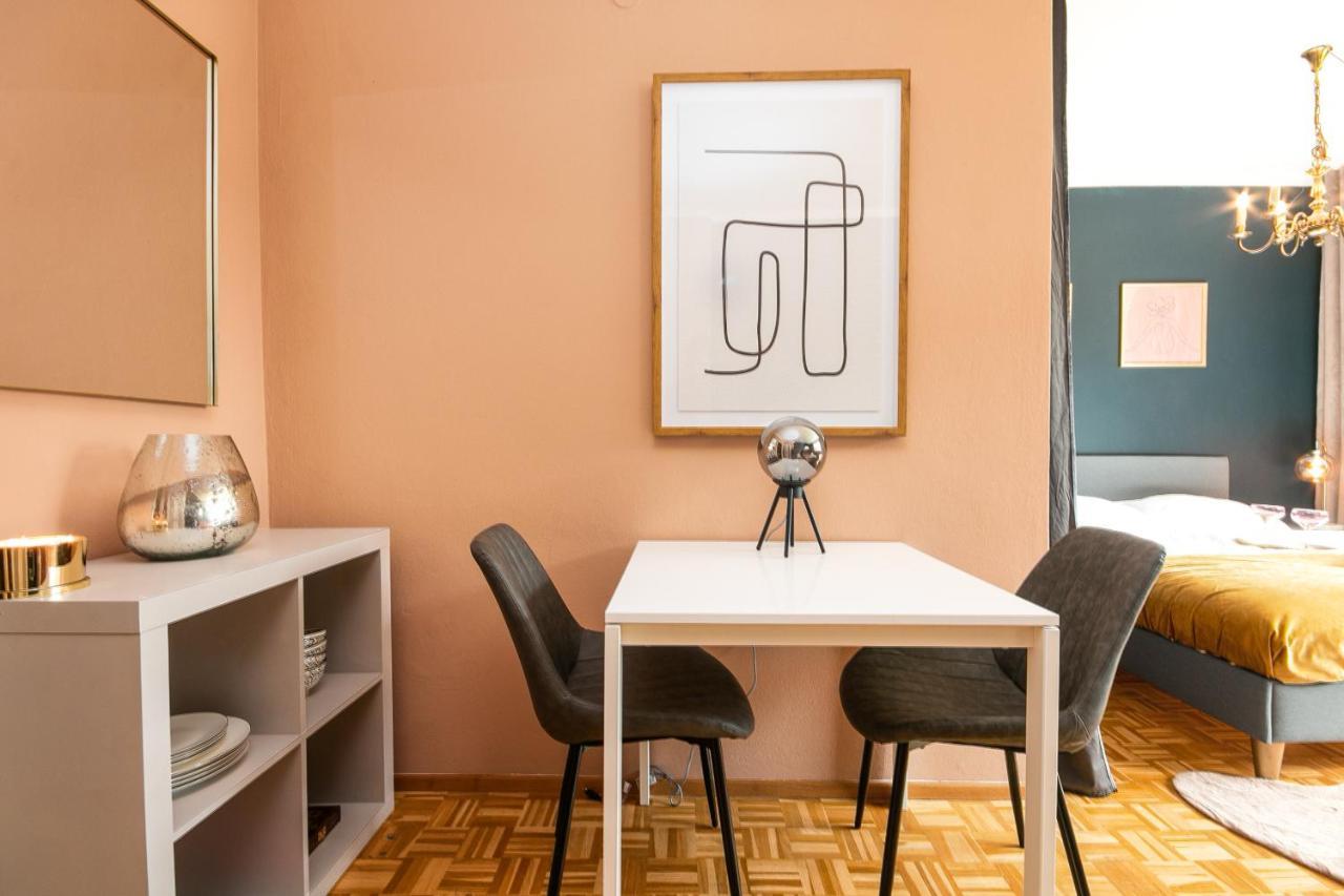 Schickes Boutique-Apartment, Zentral In Messe-& Bahnhofsnaehe, Sehr Ruhig & Gratis Parkplatz - Happystay Клагенфурт Екстериор снимка
